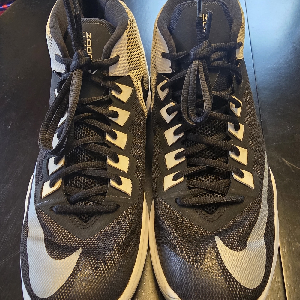 Nike Zoom Devosion "Black Metallic Silver" (style code 844592-001)‎ size 7